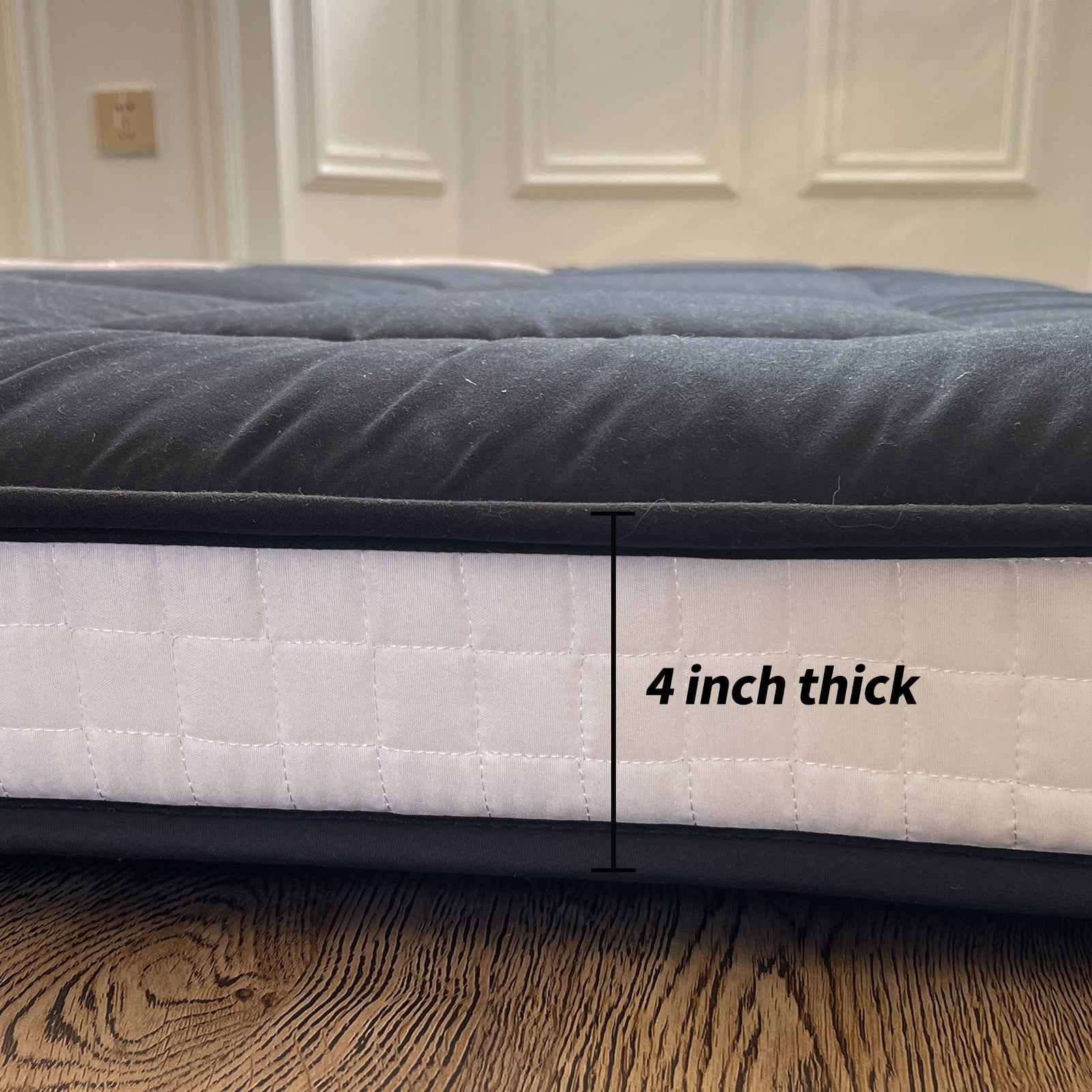 Mattress. Padded Japanese Floor Mattress Quilted Bed Mattress Topper. Extra Thick Folding Sleeping Pad with Bandage and Storage Bag. Twin Size