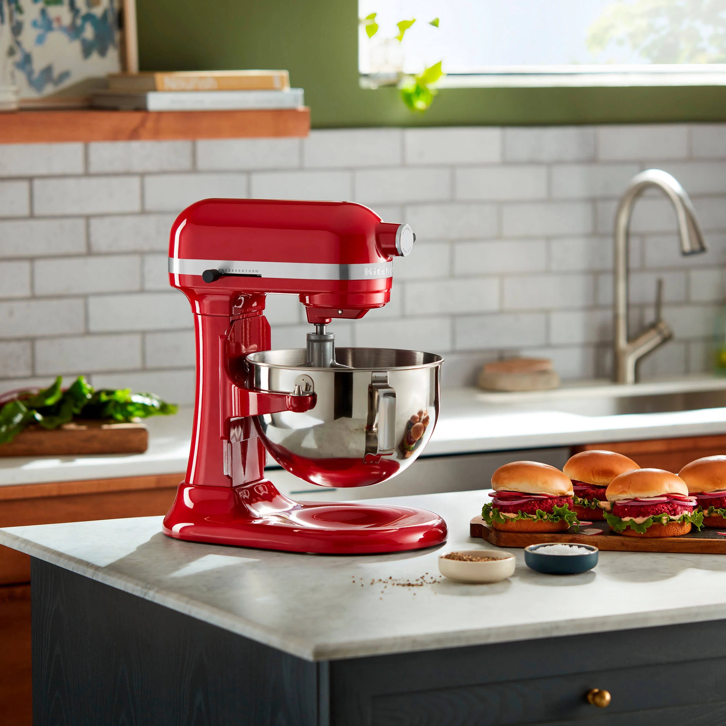 KitchenAid - 5.5 Quart Bowl-Lift Stand Mixer - Empire Red - MadeInUSA